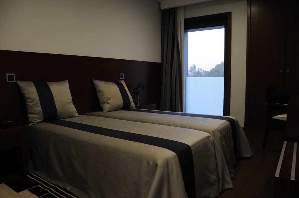 Hotel Portas De Santa Rita Ермесинде Екстериор снимка