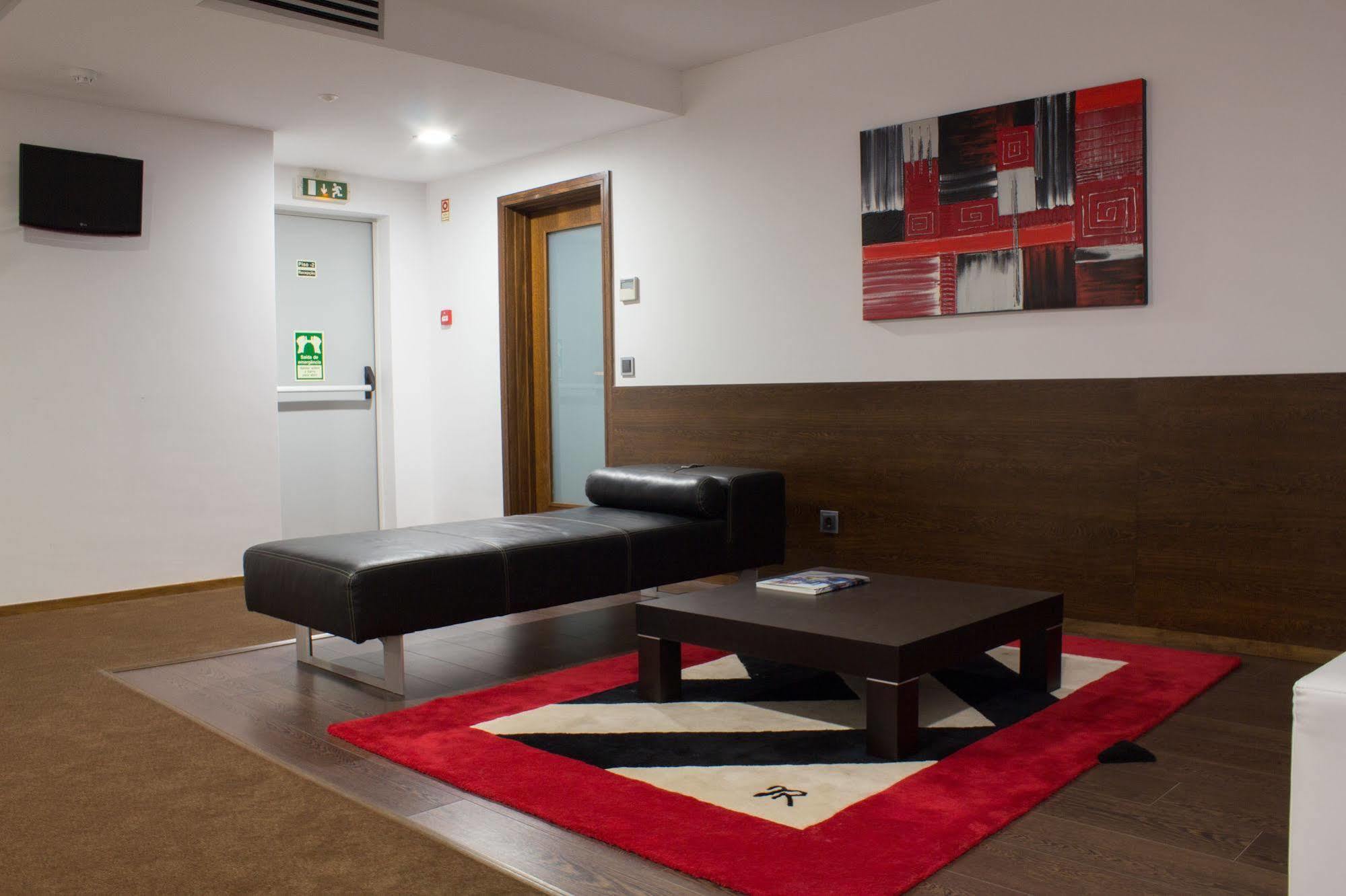 Hotel Portas De Santa Rita Ермесинде Екстериор снимка