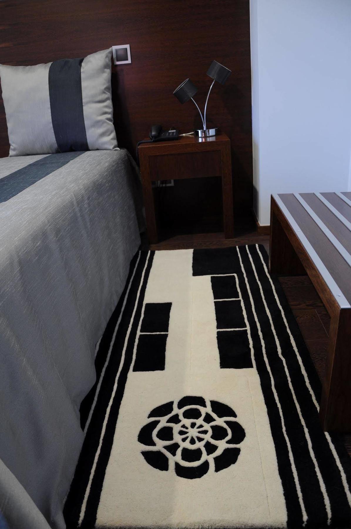 Hotel Portas De Santa Rita Ермесинде Екстериор снимка