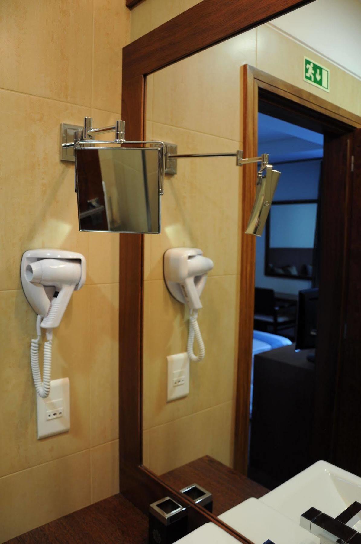 Hotel Portas De Santa Rita Ермесинде Екстериор снимка