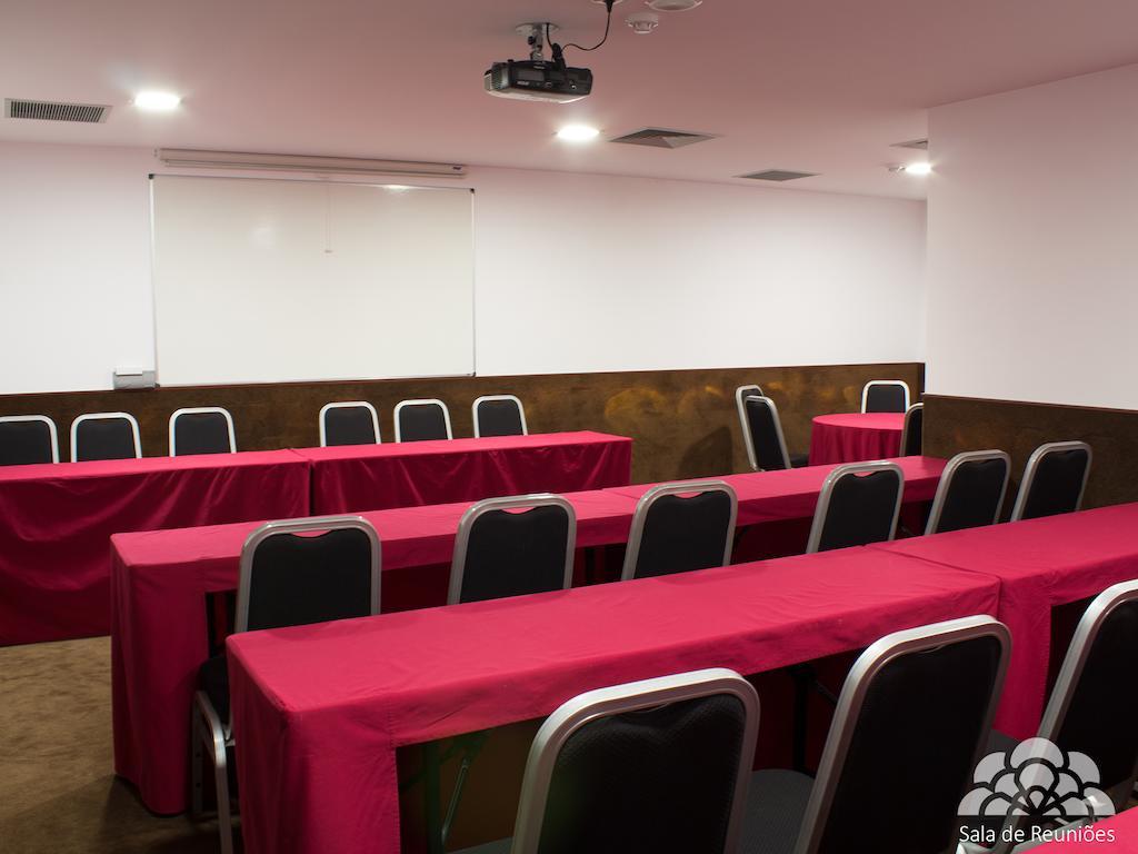 Hotel Portas De Santa Rita Ермесинде Екстериор снимка
